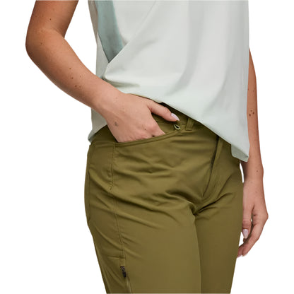 Coraje Tech Pant Women's